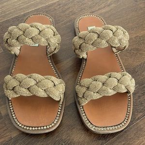 Almost new-Steve Madden Newbie diamond rhinestone bronze sandals